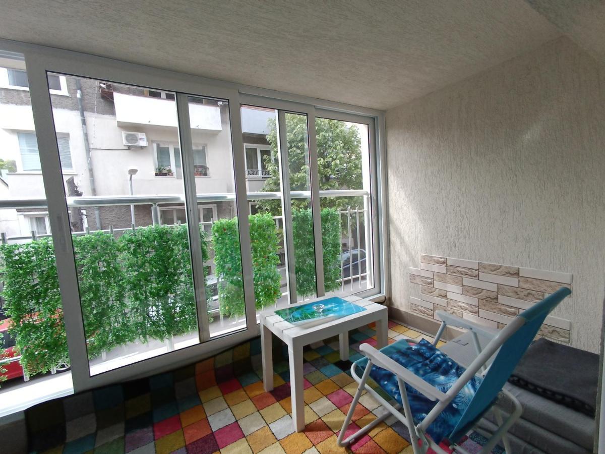 Вселена Varna Exterior foto